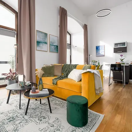Days - Ac - Garage - Terrace - 2bdr Apartment Prague