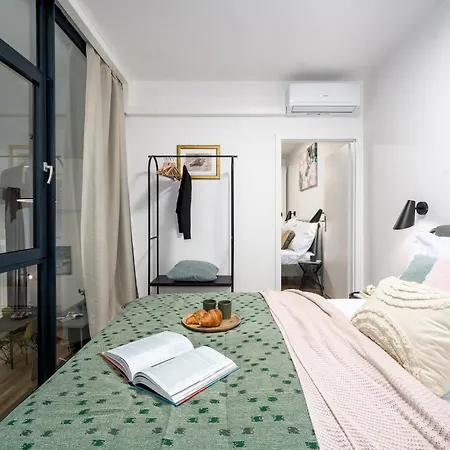 Days - Ac - Garage - Terrace - 2bdr Appartement