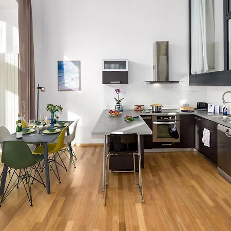 Days - Ac - Garage - Terrace - 2bdr Апартаменты Прага